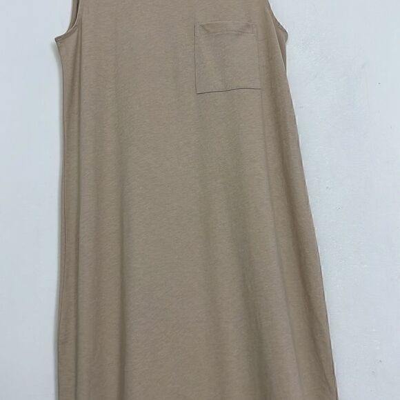 NWT Everlane The Long Weekend Black Tank Dress
Size XS - Picture 4 of 14